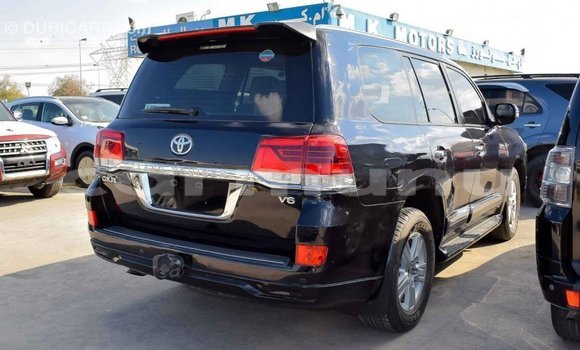 Buy Import Toyota Land Cruiser Black Car in Import - Dubai in Region of Bouenza Buy Import Toyota Land Cruiser Black Car in Import - Dubai in Region of Bouenza