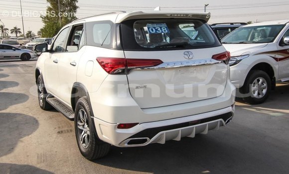 Buy Import Toyota Fortuner White Car in Import - Dubai in Region of Bouenza Buy Import Toyota Fortuner White Car in Import - Dubai in Region of Bouenza