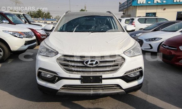 Acheter Import Voiture Hyundai Santa Fe Blanc à Import - Dubai, Région de la Bouenza Acheter Import Voiture Hyundai Santa Fe Blanc à Import - Dubai, Région de la Bouenza