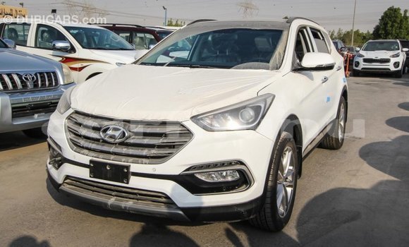 Acheter Import Voiture Hyundai Santa Fe Blanc à Import - Dubai, Région de la Bouenza Acheter Import Voiture Hyundai Santa Fe Blanc à Import - Dubai, Région de la Bouenza