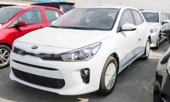 Acheter Import Voiture Kia Rio Blanc à Import - Dubai, Région de la Bouenza Acheter Import Voiture Kia Rio Blanc à Import - Dubai, Région de la Bouenza