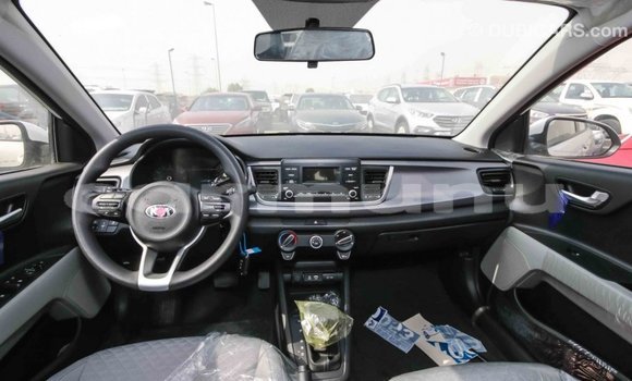 Acheter Import Voiture Kia Rio Blanc à Import - Dubai, Région de la Bouenza Acheter Import Voiture Kia Rio Blanc à Import - Dubai, Région de la Bouenza