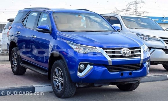 Acheter Import Voiture Toyota Fortuner Bleu à Import - Dubai, Région de la Bouenza Acheter Import Voiture Toyota Fortuner Bleu à Import - Dubai, Région de la Bouenza