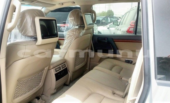 Buy Import Toyota Land Cruiser Other Car in Import - Dubai in Region of Bouenza Buy Import Toyota Land Cruiser Other Car in Import - Dubai in Region of Bouenza
