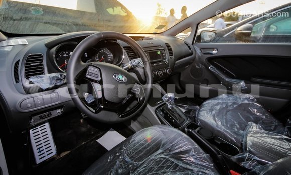 Buy Import Kia Cerato White Car in Import - Dubai in Region of Bouenza Buy Import Kia Cerato White Car in Import - Dubai in Region of Bouenza
