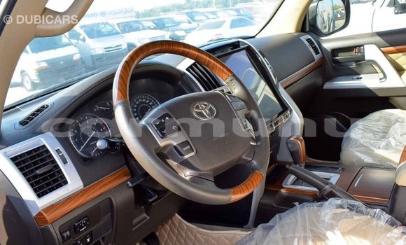Buy Import Toyota Land Cruiser Other Car in Import - Dubai in Region of Bouenza Buy Import Toyota Land Cruiser Other Car in Import - Dubai in Region of Bouenza