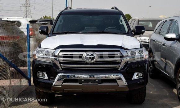 Acheter Import Voiture Toyota Land Cruiser Noir à Import - Dubai, Région de la Bouenza Acheter Import Voiture Toyota Land Cruiser Noir à Import - Dubai, Région de la Bouenza