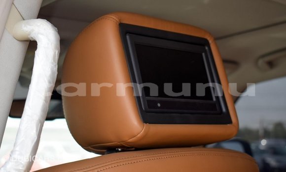 Acheter Import Voiture Nissan Patrol Blanc à Import - Dubai, Région de la Bouenza Acheter Import Voiture Nissan Patrol Blanc à Import - Dubai, Région de la Bouenza