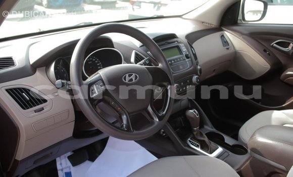 Buy Import Hyundai Tucson Beige Car in Import - Dubai in Region of Bouenza Buy Import Hyundai Tucson Beige Car in Import - Dubai in Region of Bouenza