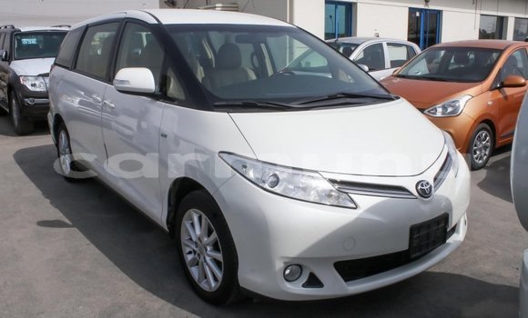 Buy Import Toyota Previa White Car in Import - Dubai in Region of Bouenza Buy Import Toyota Previa White Car in Import - Dubai in Region of Bouenza
