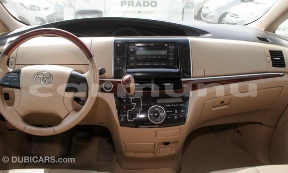 Buy Import Toyota Previa White Car in Import - Dubai in Region of Bouenza Buy Import Toyota Previa White Car in Import - Dubai in Region of Bouenza
