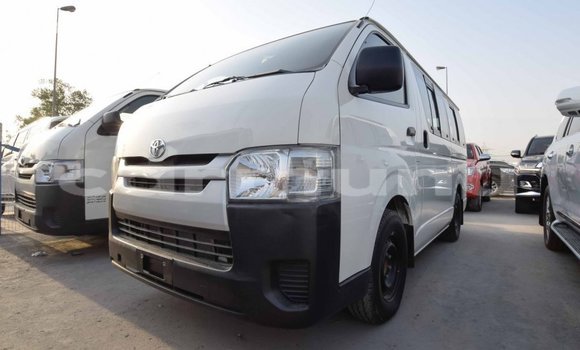 Buy Import Toyota Hiace White Car in Import - Dubai in Region of Bouenza Buy Import Toyota Hiace White Car in Import - Dubai in Region of Bouenza