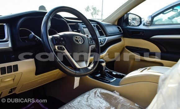 Buy Import Toyota Highlander Black Car in Import - Dubai in Region of Bouenza Buy Import Toyota Highlander Black Car in Import - Dubai in Region of Bouenza