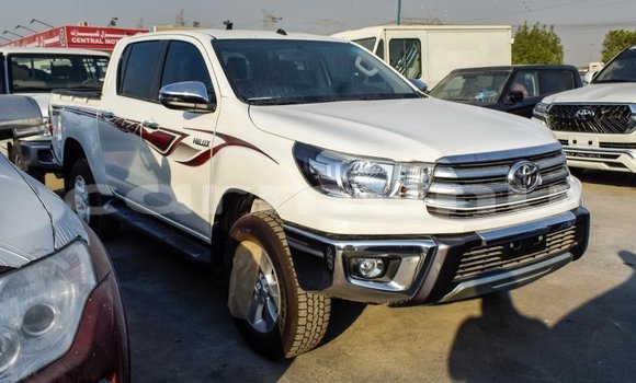 Buy Import Toyota Hilux White Car in Import - Dubai in Region of Bouenza Buy Import Toyota Hilux White Car in Import - Dubai in Region of Bouenza