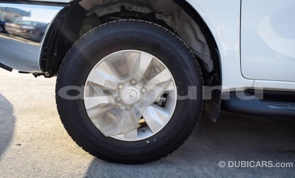 Buy Import Toyota Hilux White Car in Import - Dubai in Region of Bouenza Buy Import Toyota Hilux White Car in Import - Dubai in Region of Bouenza