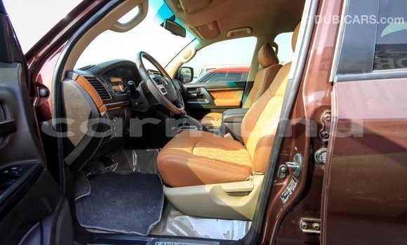 Acheter Import Voiture Toyota Land Cruiser Marron à Import - Dubai, Région de la Bouenza Acheter Import Voiture Toyota Land Cruiser Marron à Import - Dubai, Région de la Bouenza