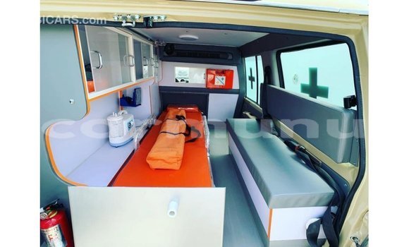 Buy Import Toyota Land Cruiser Beige Car in Import - Dubai in Region of Bouenza Buy Import Toyota Land Cruiser Beige Car in Import - Dubai in Region of Bouenza