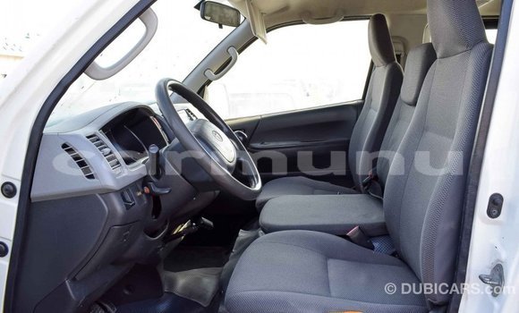 Buy Import Toyota Hiace White Car in Import - Dubai in Region of Bouenza Buy Import Toyota Hiace White Car in Import - Dubai in Region of Bouenza