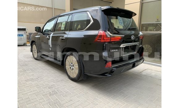 Acheter Import Voiture Lexus LX Noir à Import - Dubai, Région de la Bouenza Acheter Import Voiture Lexus LX Noir à Import - Dubai, Région de la Bouenza
