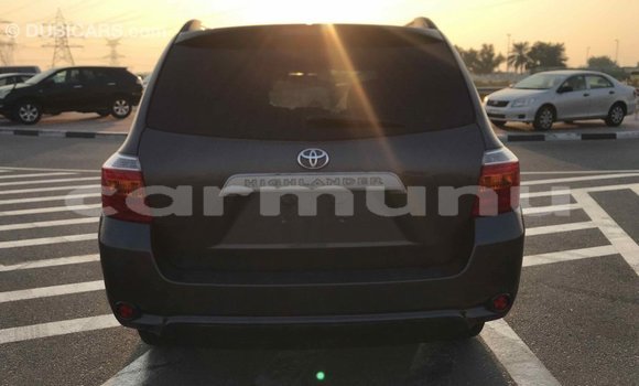 Buy Import Toyota Highlander Other Car in Import - Dubai in Region of Bouenza Buy Import Toyota Highlander Other Car in Import - Dubai in Region of Bouenza