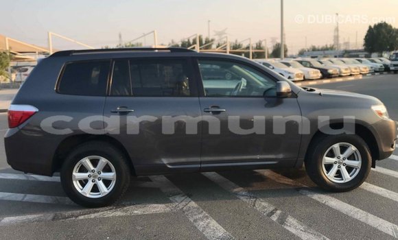 Buy Import Toyota Highlander Other Car in Import - Dubai in Region of Bouenza Buy Import Toyota Highlander Other Car in Import - Dubai in Region of Bouenza