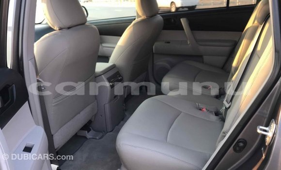 Buy Import Toyota Highlander Other Car in Import - Dubai in Region of Bouenza Buy Import Toyota Highlander Other Car in Import - Dubai in Region of Bouenza