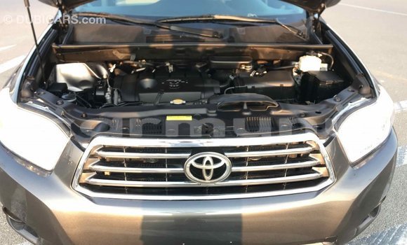 Buy Import Toyota Highlander Other Car in Import - Dubai in Region of Bouenza Buy Import Toyota Highlander Other Car in Import - Dubai in Region of Bouenza