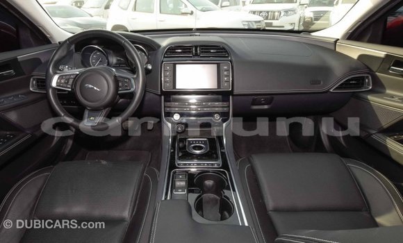 Acheter Import Voiture Jaguar XE Rouge à Import - Dubai, Région de la Bouenza Acheter Import Voiture Jaguar XE Rouge à Import - Dubai, Région de la Bouenza