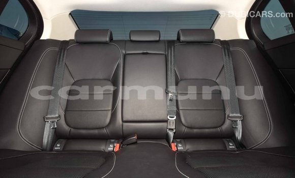 Acheter Import Voiture Jaguar XE Rouge à Import - Dubai, Région de la Bouenza Acheter Import Voiture Jaguar XE Rouge à Import - Dubai, Région de la Bouenza