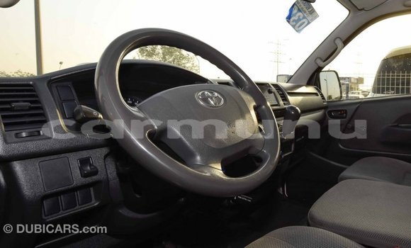 Buy Import Toyota Hiace White Car in Import - Dubai in Region of Bouenza Buy Import Toyota Hiace White Car in Import - Dubai in Region of Bouenza