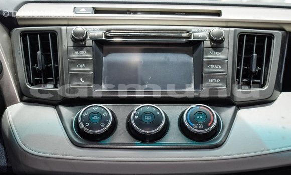 Acheter Import Utilitaire Toyota HiAce Bleu à Import - Dubai, Région de la Bouenza Acheter Import Utilitaire Toyota HiAce Bleu à Import - Dubai, Région de la Bouenza