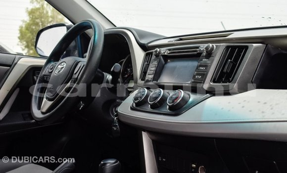 Acheter Import Utilitaire Toyota HiAce Bleu à Import - Dubai, Région de la Bouenza Acheter Import Utilitaire Toyota HiAce Bleu à Import - Dubai, Région de la Bouenza