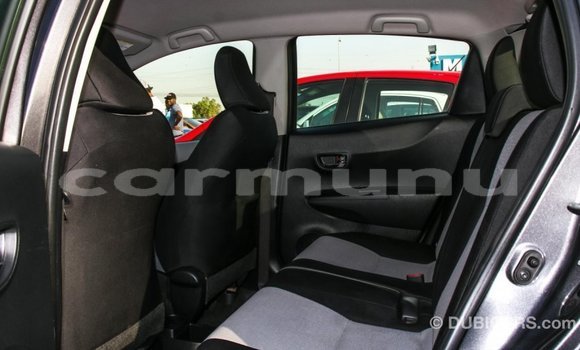 Acheter Import Voiture Toyota Yaris Autre à Import - Dubai, Région de la Bouenza Acheter Import Voiture Toyota Yaris Autre à Import - Dubai, Région de la Bouenza
