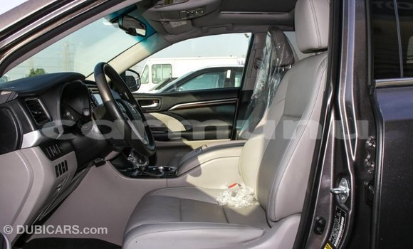 Buy Import Toyota Highlander Other Car in Import - Dubai in Region of Bouenza Buy Import Toyota Highlander Other Car in Import - Dubai in Region of Bouenza