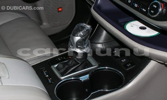 Buy Import Toyota Highlander Other Car in Import - Dubai in Region of Bouenza Buy Import Toyota Highlander Other Car in Import - Dubai in Region of Bouenza