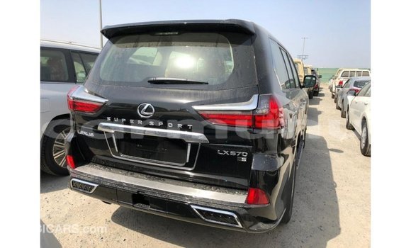 Acheter Import Voiture Lexus LX Noir à Import - Dubai, Région de la Bouenza