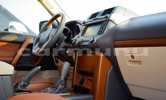 Acheter Import Voiture Toyota Prado Blanc à Import - Dubai, Région de la Bouenza Acheter Import Voiture Toyota Prado Blanc à Import - Dubai, Région de la Bouenza