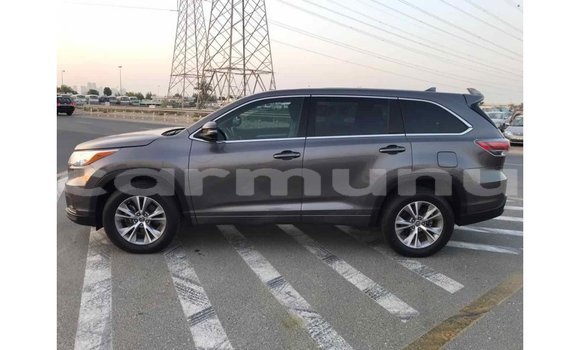 Acheter Import Voiture Toyota Highlander Autre à Import - Dubai, Région de la Bouenza Acheter Import Voiture Toyota Highlander Autre à Import - Dubai, Région de la Bouenza
