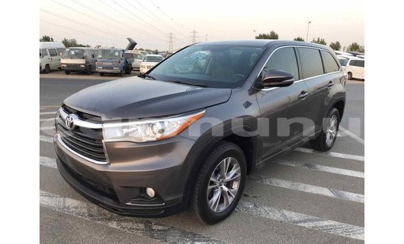 Acheter Import Voiture Toyota Highlander Autre à Import - Dubai, Région de la Bouenza Acheter Import Voiture Toyota Highlander Autre à Import - Dubai, Région de la Bouenza
