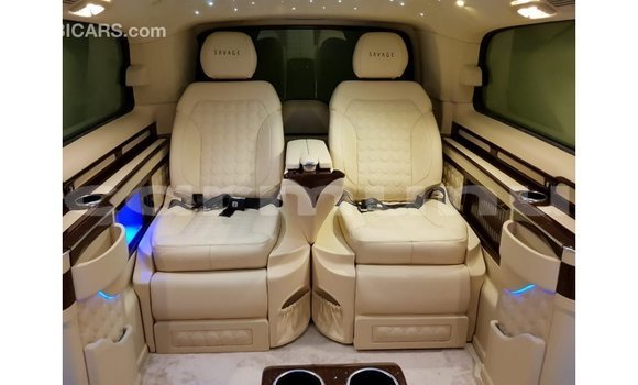 Buy Import Mercedes-Benz 250 Black Car in Import - Dubai in Region of Bouenza Buy Import Mercedes-Benz 250 Black Car in Import - Dubai in Region of Bouenza