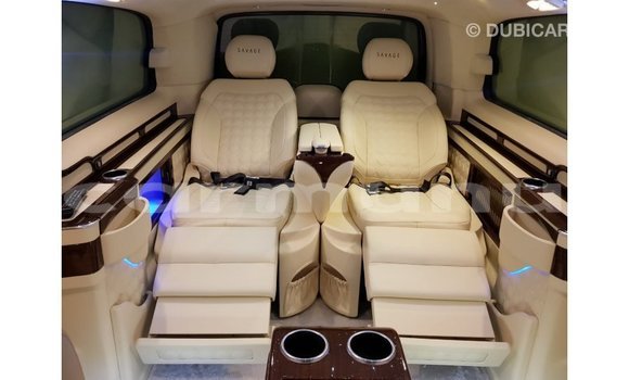 Buy Import Mercedes-Benz 250 Black Car in Import - Dubai in Region of Bouenza Buy Import Mercedes-Benz 250 Black Car in Import - Dubai in Region of Bouenza