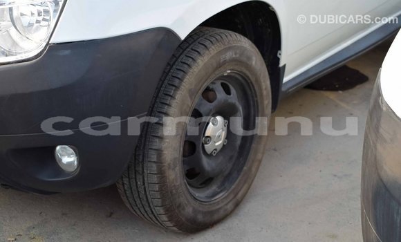 Buy Import Renault Duster White Car in Import - Dubai in Region of Bouenza Buy Import Renault Duster White Car in Import - Dubai in Region of Bouenza