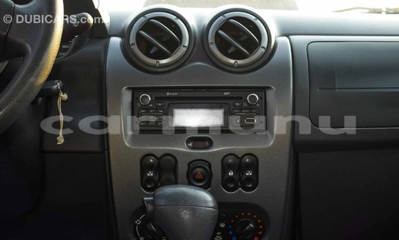 Acheter Import Voiture Renault Duster Blanc à Import - Dubai, Région de la Bouenza Acheter Import Voiture Renault Duster Blanc à Import - Dubai, Région de la Bouenza