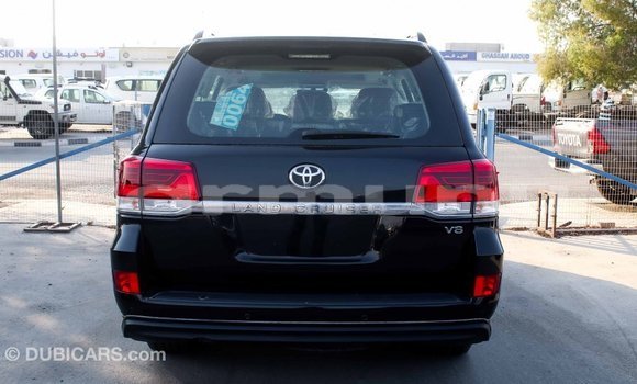 Acheter Import Voiture Toyota Land Cruiser Noir à Import - Dubai, Région de la Bouenza Acheter Import Voiture Toyota Land Cruiser Noir à Import - Dubai, Région de la Bouenza