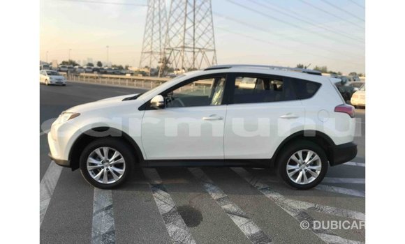 Buy Import Toyota HiAce White Truck in Import - Dubai in Region of Bouenza Buy Import Toyota HiAce White Truck in Import - Dubai in Region of Bouenza