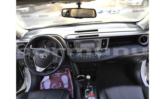 Buy Import Toyota HiAce White Truck in Import - Dubai in Region of Bouenza Buy Import Toyota HiAce White Truck in Import - Dubai in Region of Bouenza