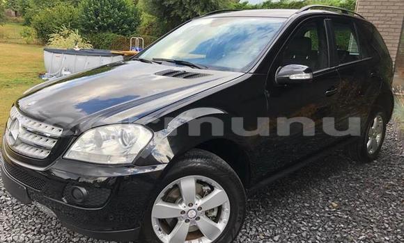 Buy Used Mercedes-Benz ML–Class Black Car in Brazzaville in Municipality of Brazzaville Buy Used Mercedes-Benz ML–Class Black Car in Brazzaville in Municipality of Brazzaville