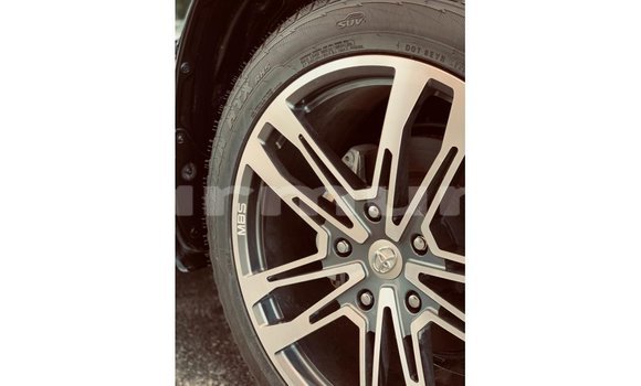 Acheter Import Voiture Toyota Land Cruiser Noir à Import - Dubai, Région de la Bouenza Acheter Import Voiture Toyota Land Cruiser Noir à Import - Dubai, Région de la Bouenza