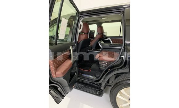 Buy Import Toyota Land Cruiser Black Car in Import - Dubai in Region of Bouenza Buy Import Toyota Land Cruiser Black Car in Import - Dubai in Region of Bouenza
