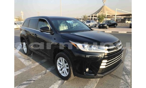 Buy Import Toyota Highlander Black Car in Import - Dubai in Region of Bouenza Buy Import Toyota Highlander Black Car in Import - Dubai in Region of Bouenza